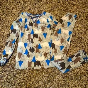 Boys 5T CuddlDuds thermal set.